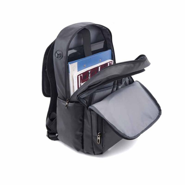 black backpack for school