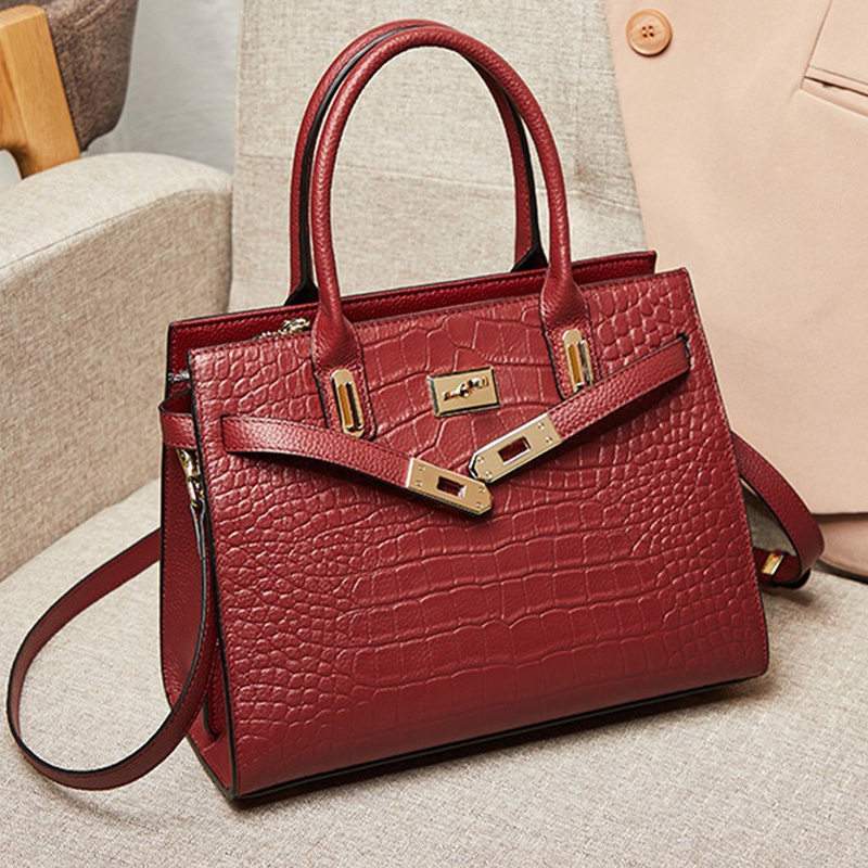 leather tote bag