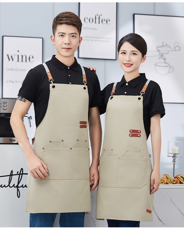 Custom mens aprons with pockets in coffee shop
