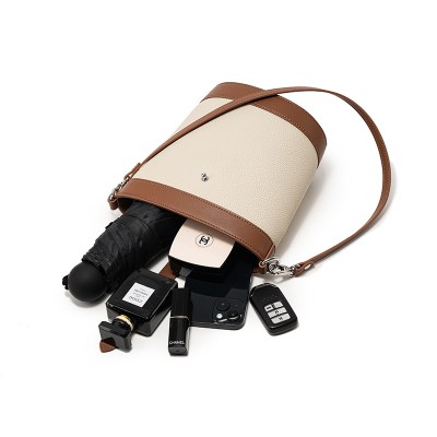 tory burch small bucket bag